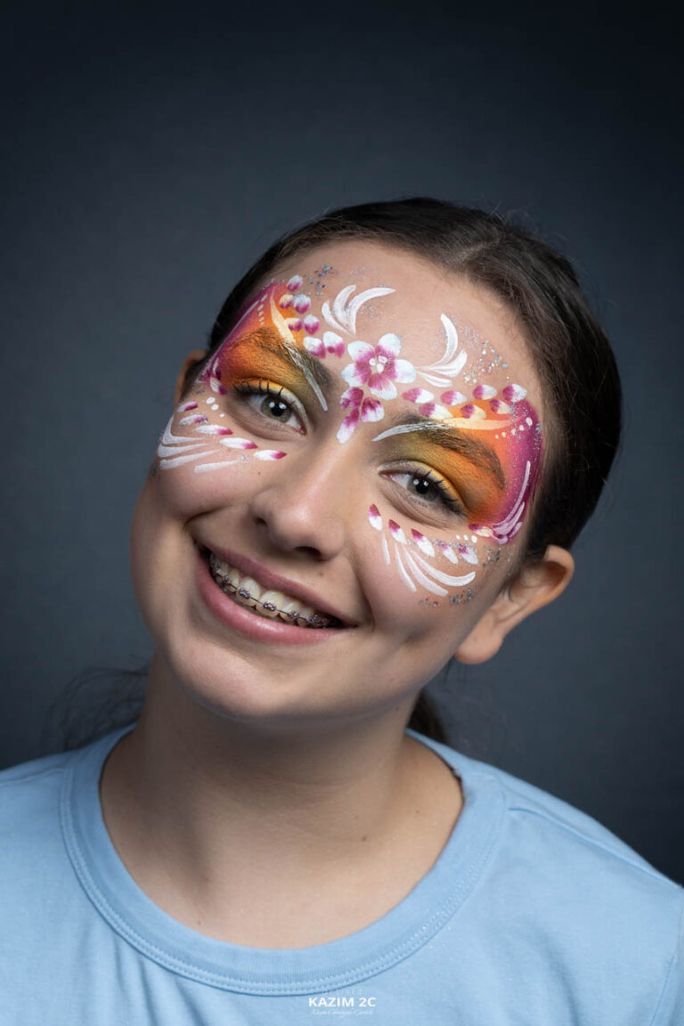 Maquillage artistique pour enfant réalisé à Épinal dans les Vosges pour un événement.